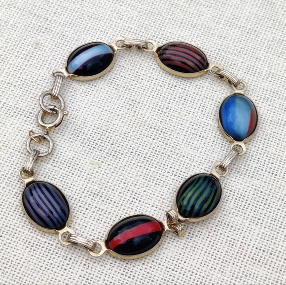Vintage art glass scarabs bracelet - Picture 2 of 9